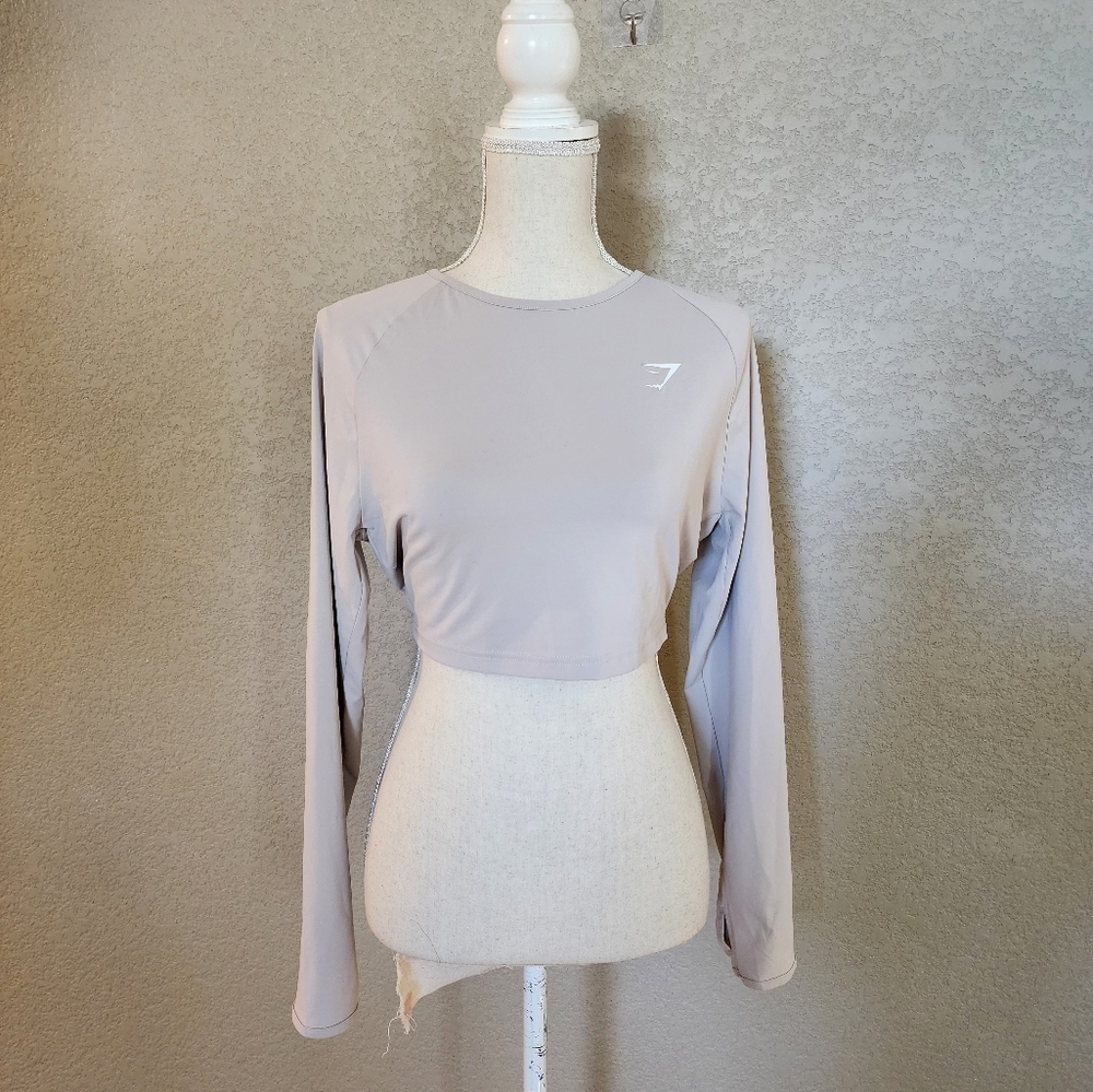 Gymsahrk crop top long sleeve top size Medium